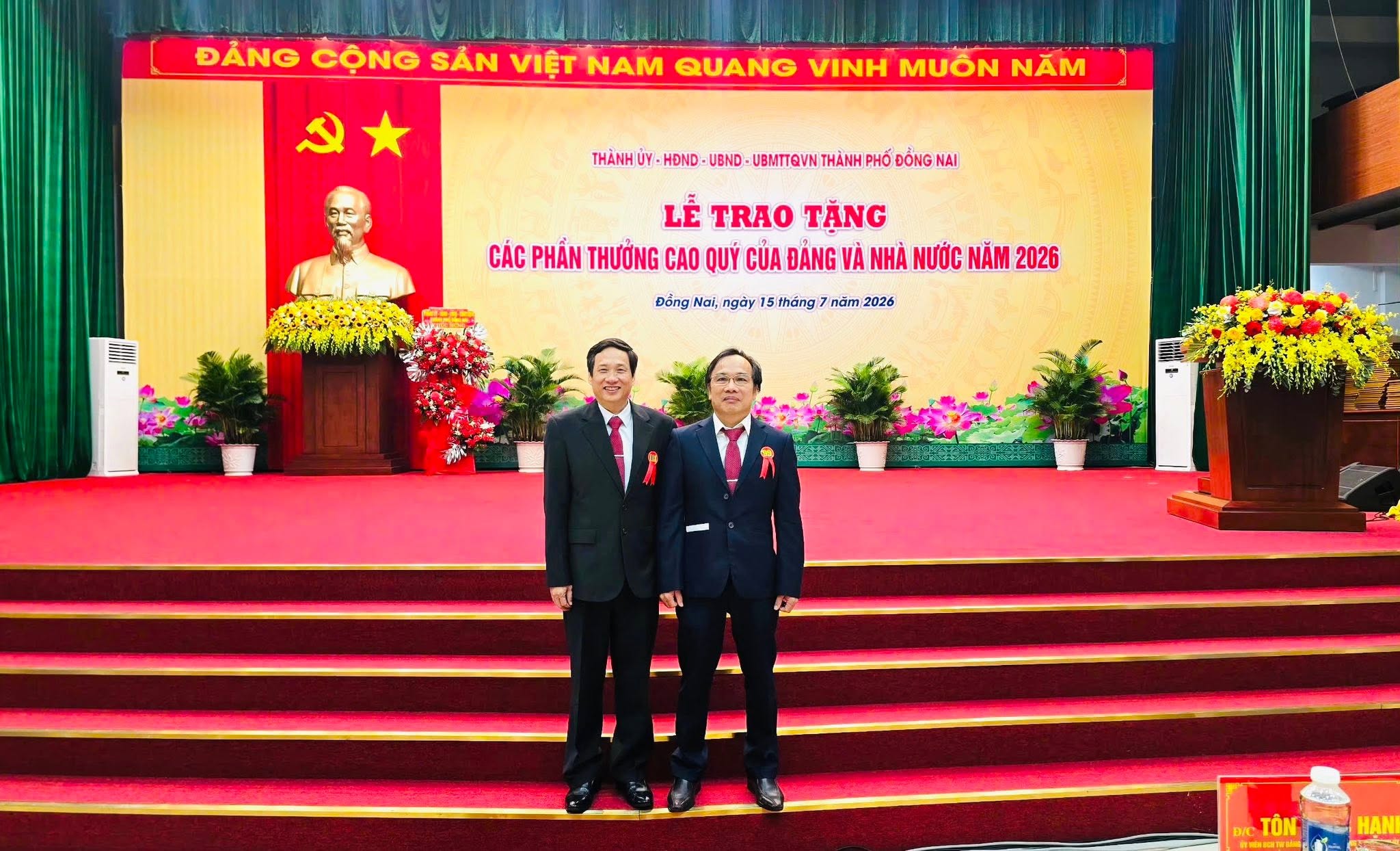 BỆNH VIỆN ĐA KHOA THỐNG NHẤT THÀNH PHỐ ĐỒNG NAI VINH DỰ CÓ 03 BÁC SĨ ĐƯỢC PHONG TẶNG DANH HIỆU “THẦY THUỐC ƯU TÚ”